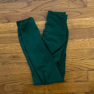 green lululemon leggings